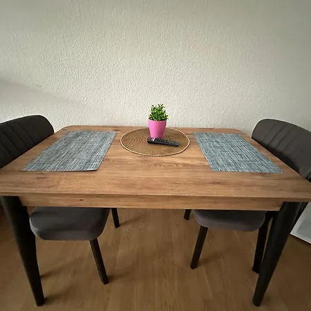 Appartement Timelessroom24 Einzelzimmer & Doppelzimmer Bis Zu 15p *
